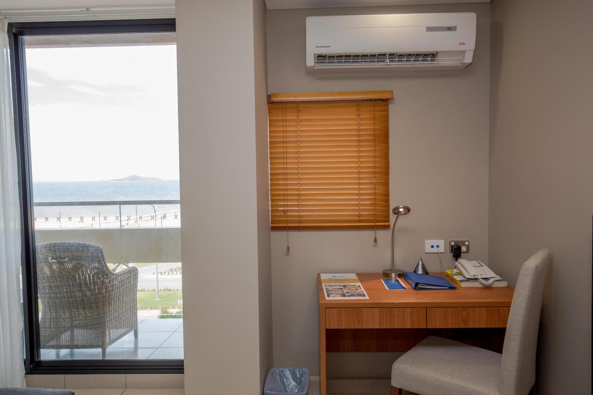 Ela Beach Hotel Port Moresby Room photo